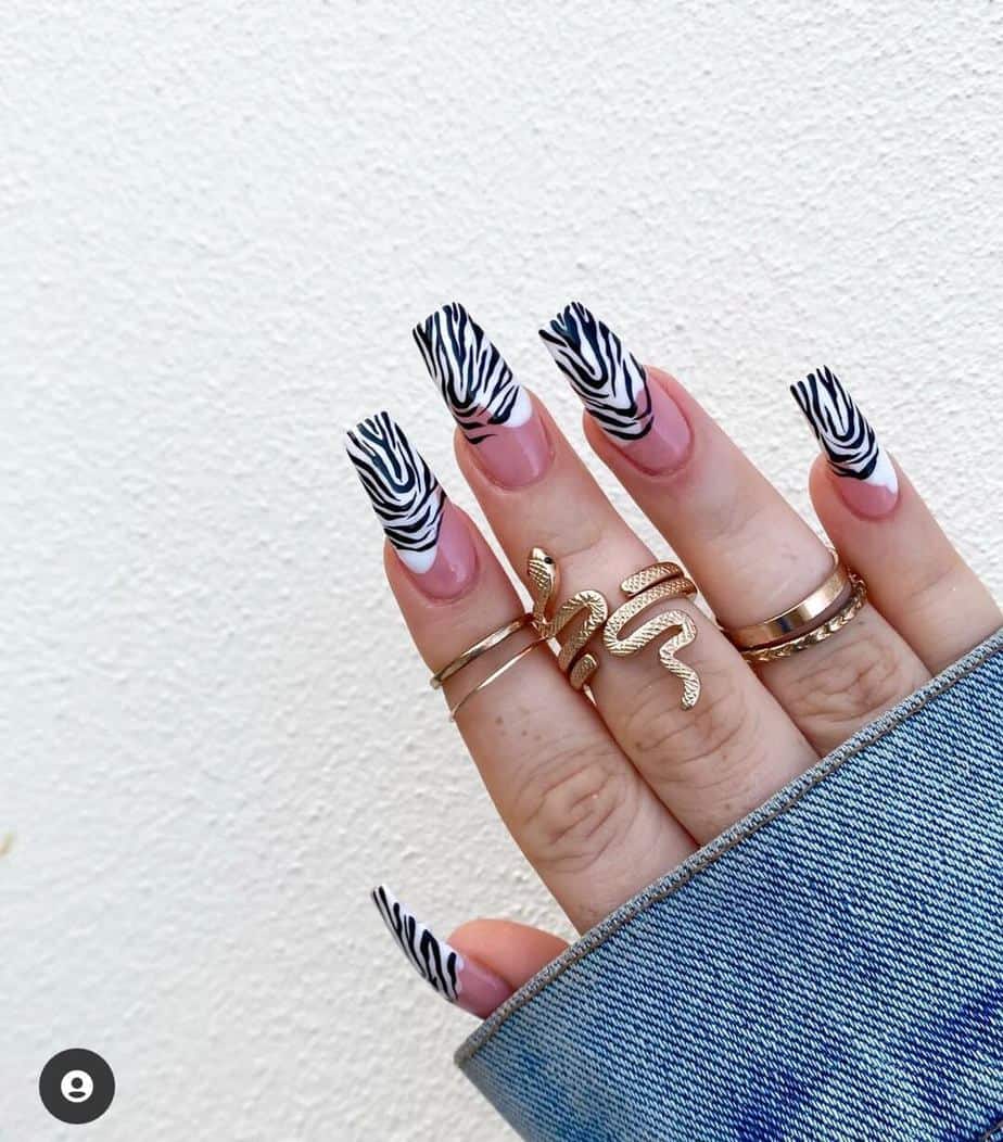 black and white nails marble