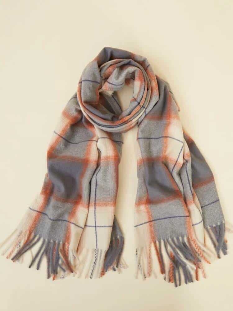 Burberry scarf look alike are becoming the new option for the lovers of the Scarf. There are good Burberry scarf dupe out there which carries the print and quality of course. Cut your search short with these Burberry look alike scarf and replica Burberry Scarf options. You'll love your newly found Burberry inspired scarf and Burberry dupe scarf. Which Burberry scarf replica will you get?
