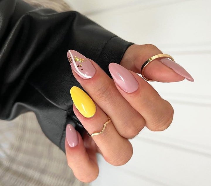 yellow nails ideas