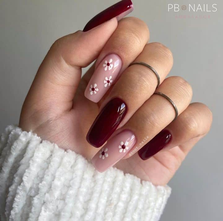 burgundy nails