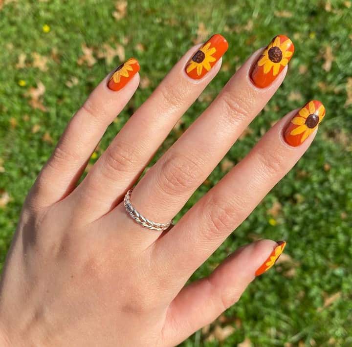 sunflower nails design