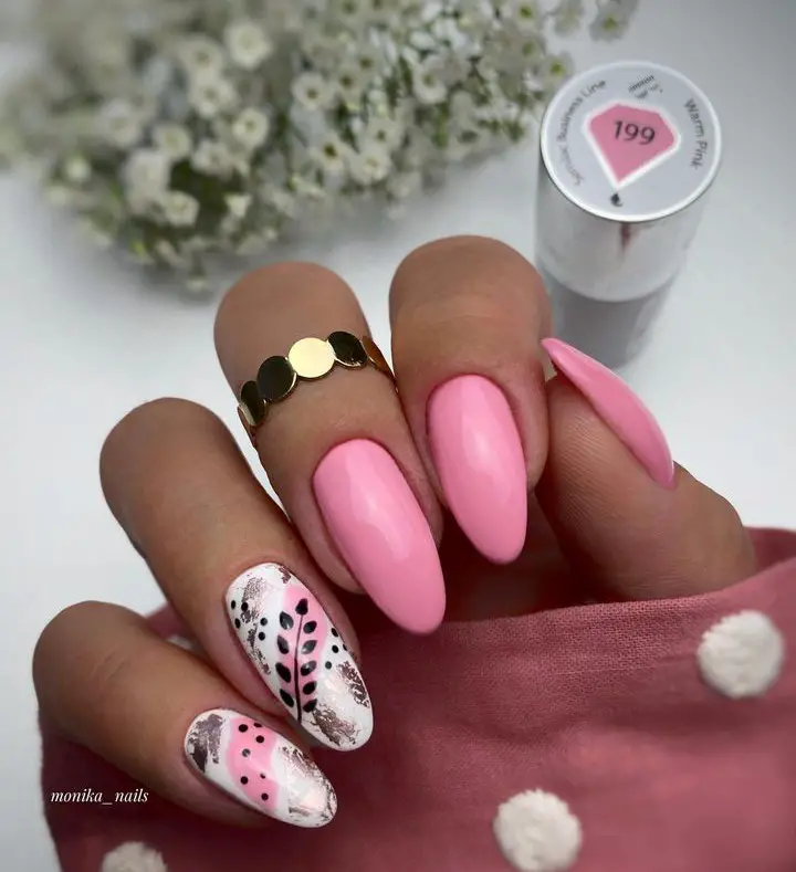 pink nails