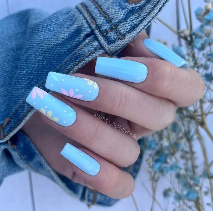 blue nails acrylic
