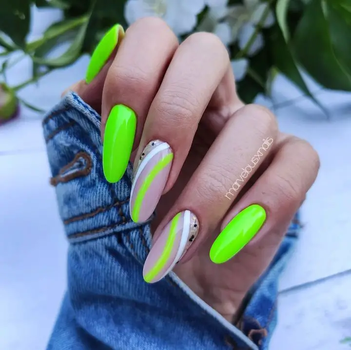 10 Fascinating Neon Green Nails Design To Try - Emerlyn Closet