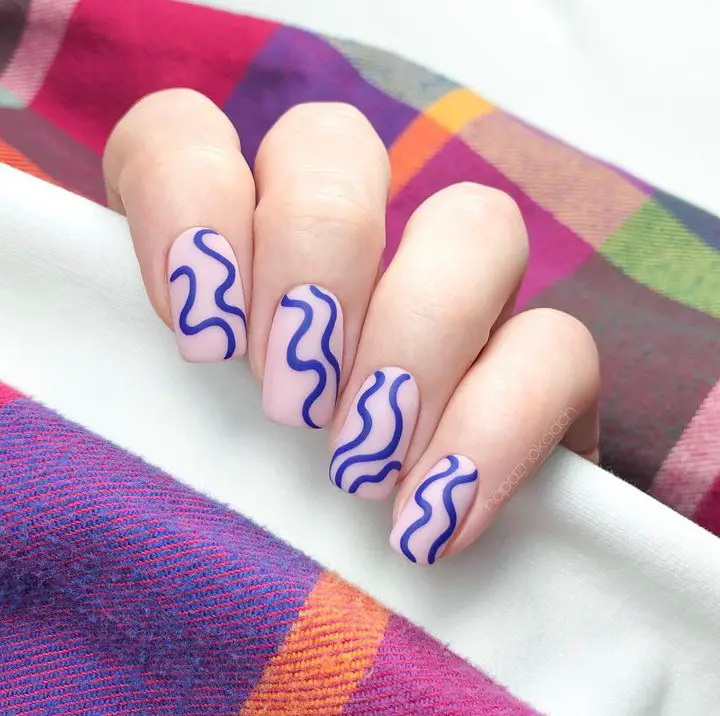 blue nails design